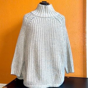 NWOT VS Knitted Sweater